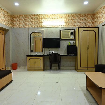 Hotel Komala Vilas Καλκούτα Εξωτερικό φωτογραφία