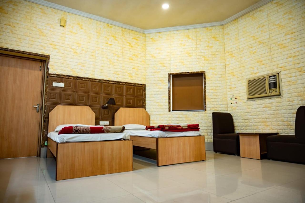 Hotel Komala Vilas Καλκούτα Εξωτερικό φωτογραφία