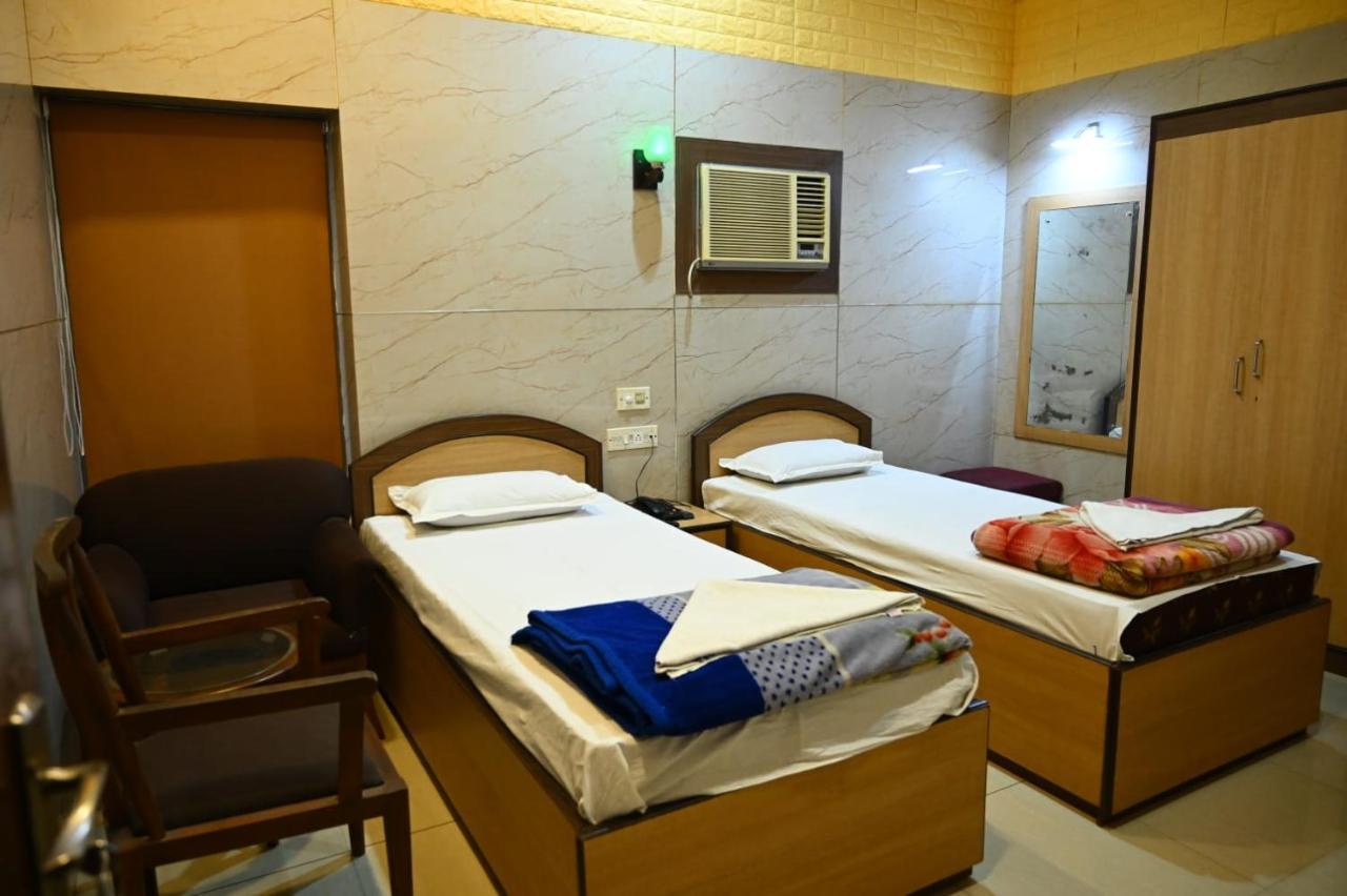 Hotel Komala Vilas Καλκούτα Εξωτερικό φωτογραφία