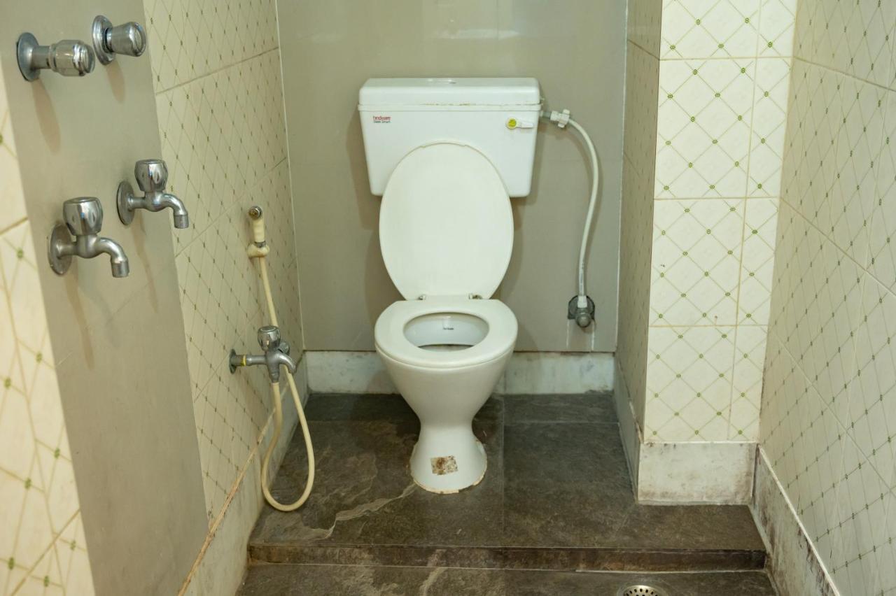 Hotel Komala Vilas Καλκούτα Εξωτερικό φωτογραφία