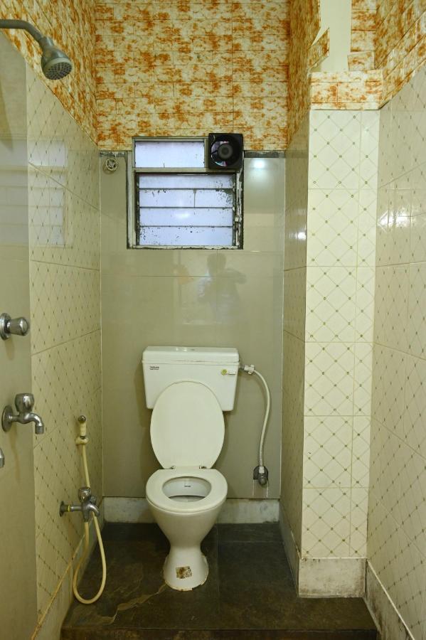 Hotel Komala Vilas Καλκούτα Εξωτερικό φωτογραφία