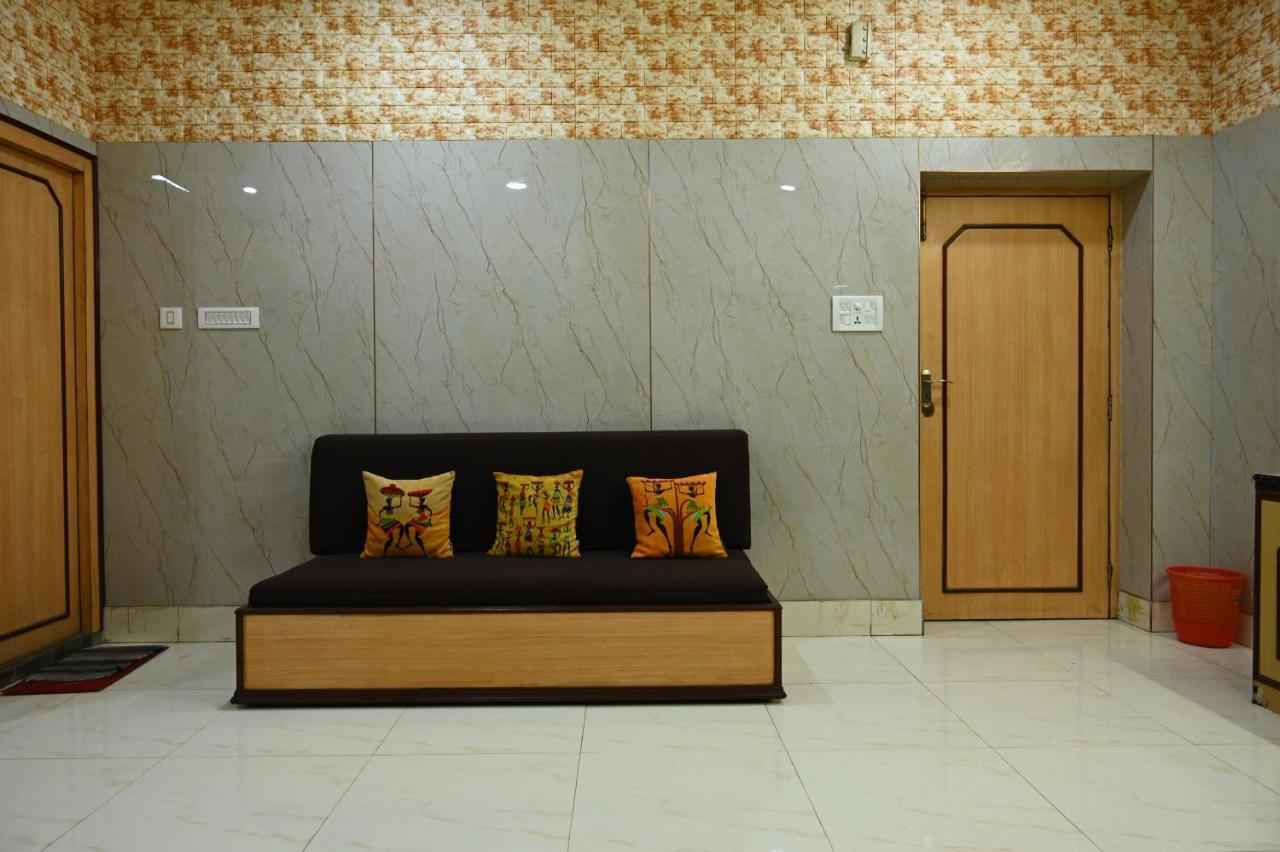 Hotel Komala Vilas Καλκούτα Εξωτερικό φωτογραφία