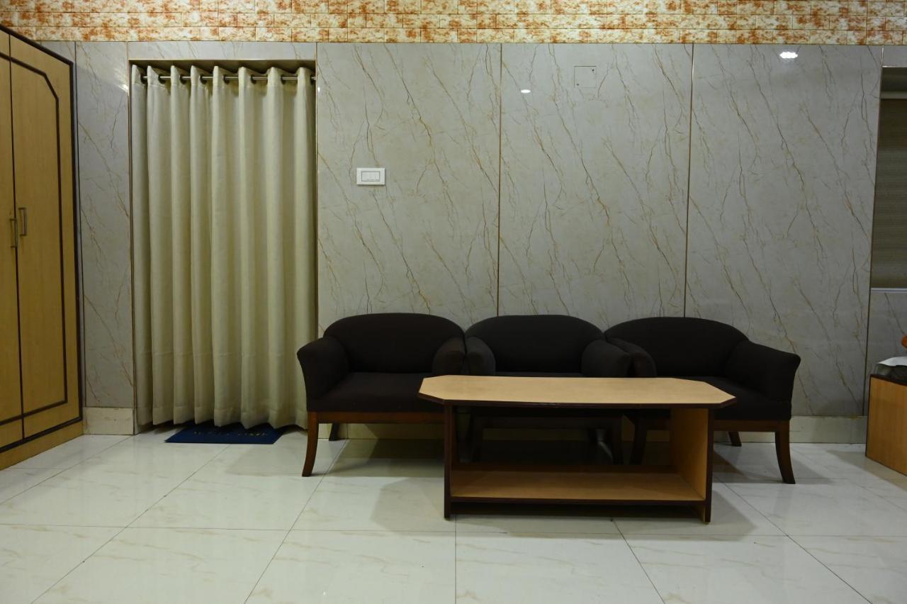 Hotel Komala Vilas Καλκούτα Εξωτερικό φωτογραφία