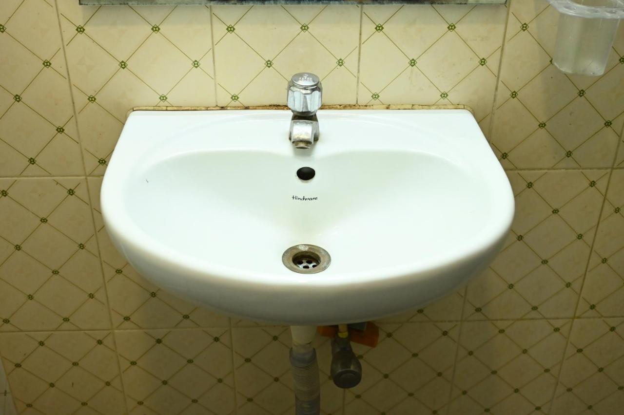 Hotel Komala Vilas Καλκούτα Εξωτερικό φωτογραφία